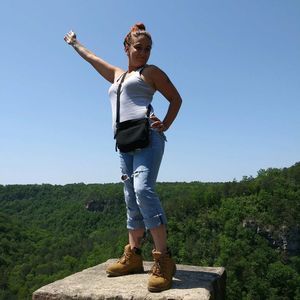 Meet your Posher, April
